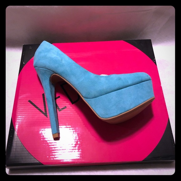 Women’s shoes - Picture 1 of 4